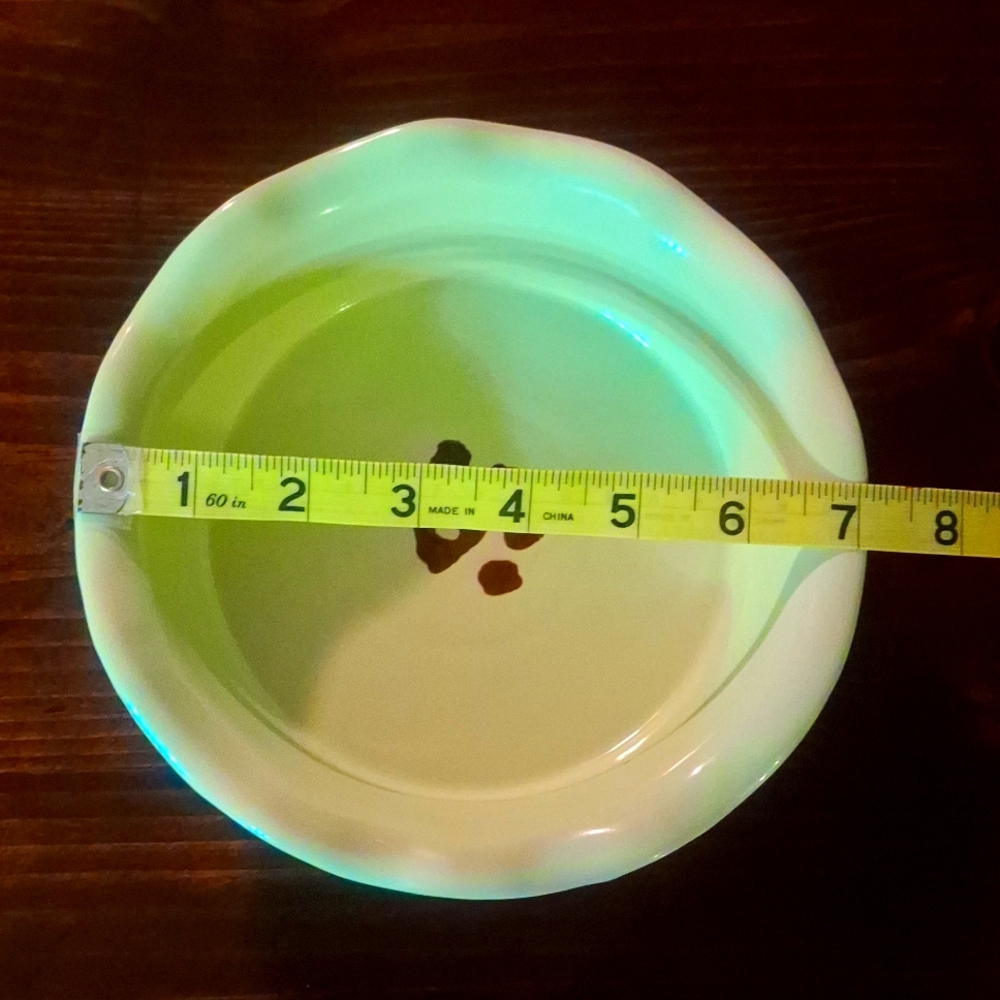 2 Dog Food dishes - Picture 2 of 8